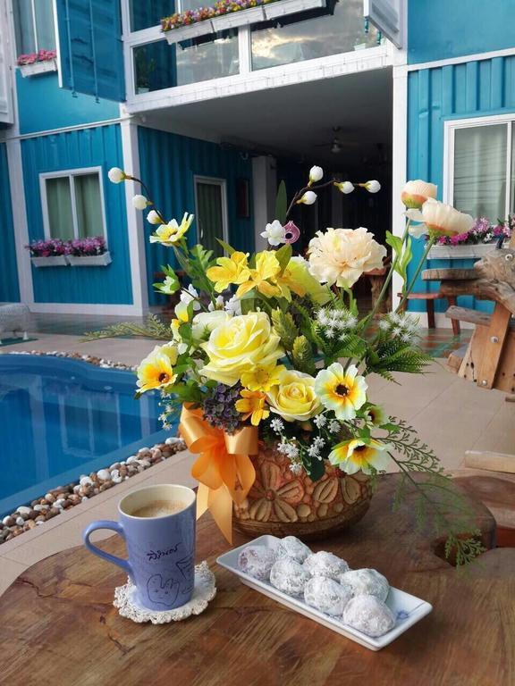 Farsai Homestay Lop Buri Zewnętrze zdjęcie