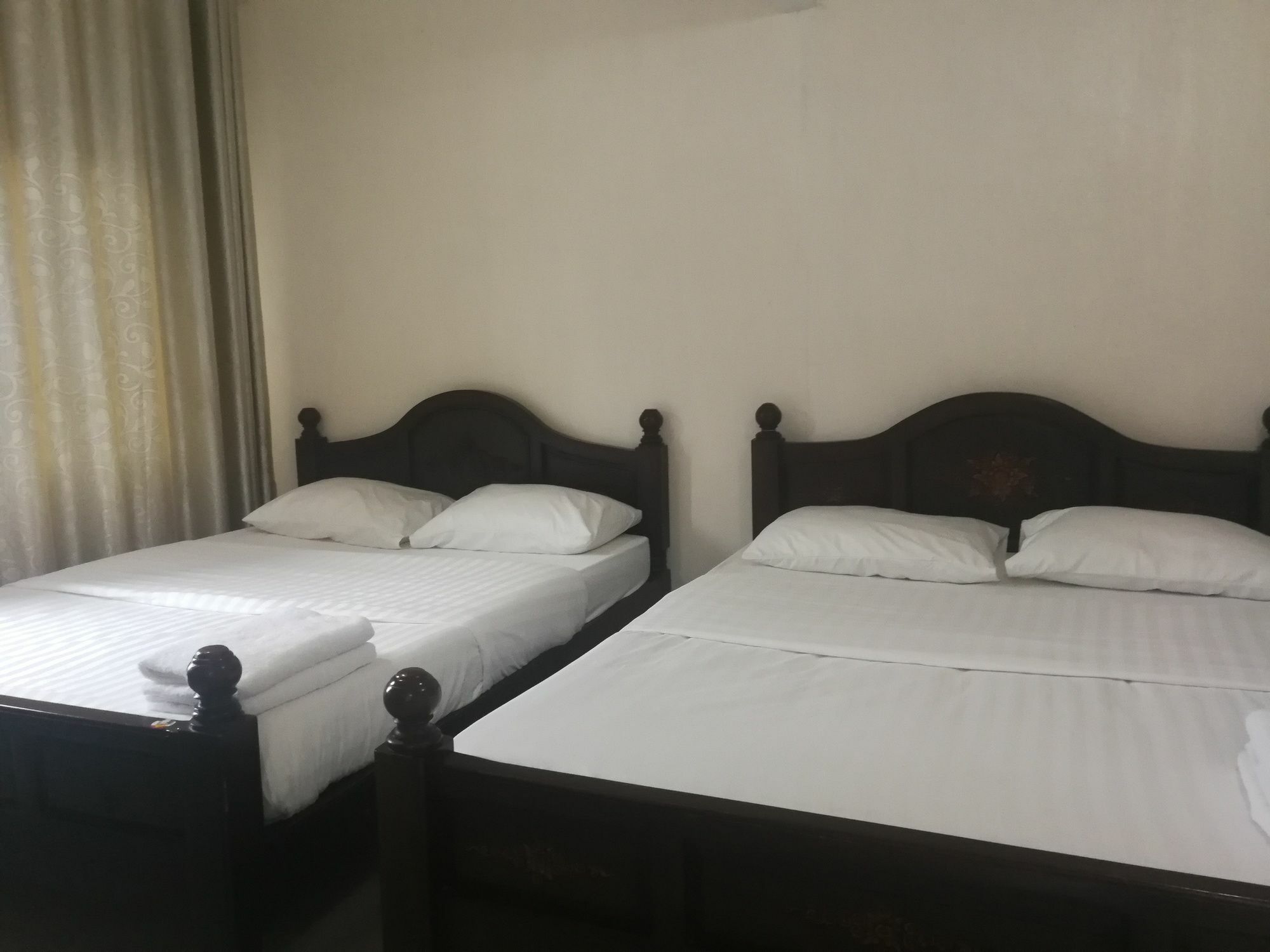 Farsai Homestay Lop Buri Zewnętrze zdjęcie